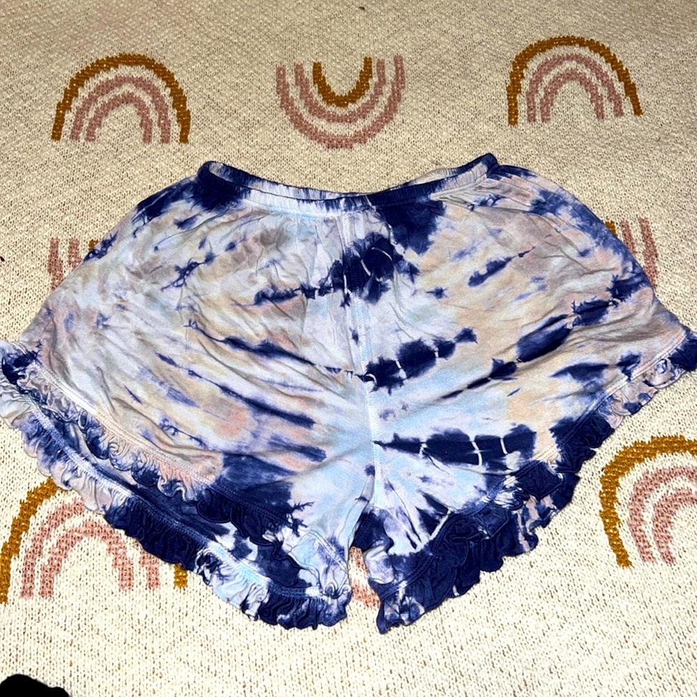 Hard tail tie dye shorts size XS ruffled trim bottom strech waist
